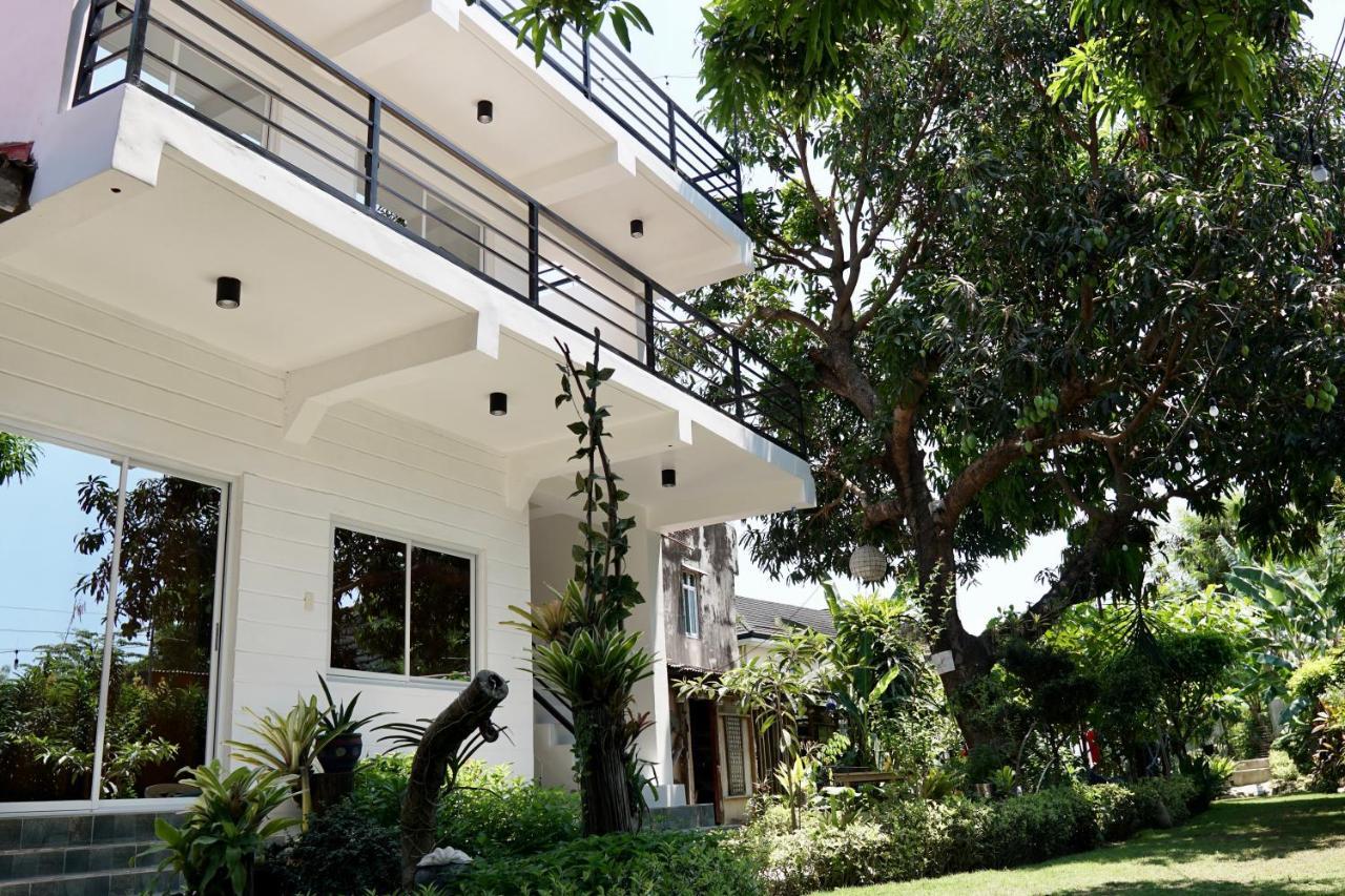Location One Eighty Bed & Breakfast Bangcusay Dış mekan fotoğraf