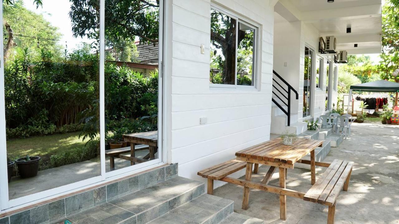 Location One Eighty Bed & Breakfast Bangcusay Dış mekan fotoğraf
